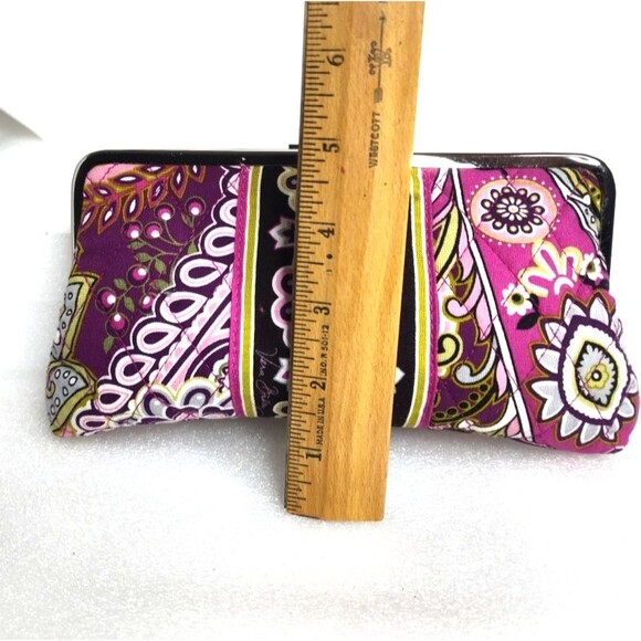 Vera Bradley Double KISSLOCK WALLET Very Berry Paisley Clutch Bag PINK EUC 8"x5" - Picture 4 of 10